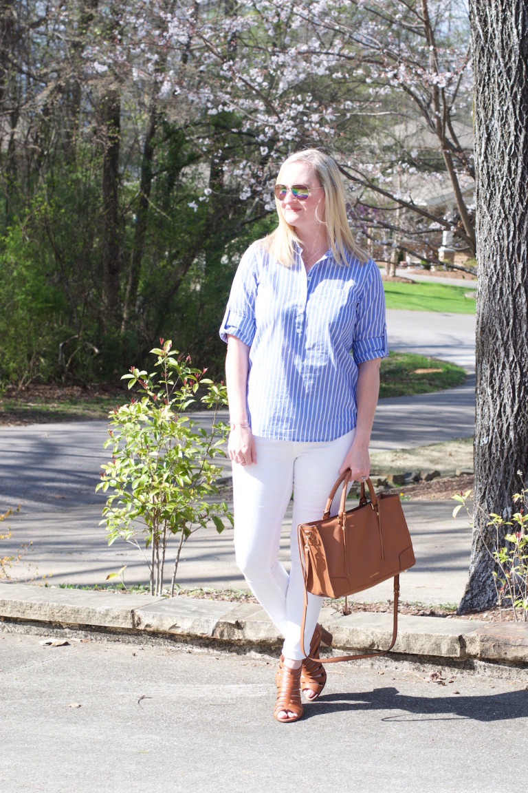 Blue, White and Handcrafted Jewelry (Trendy Wednesday Link-up #65)
