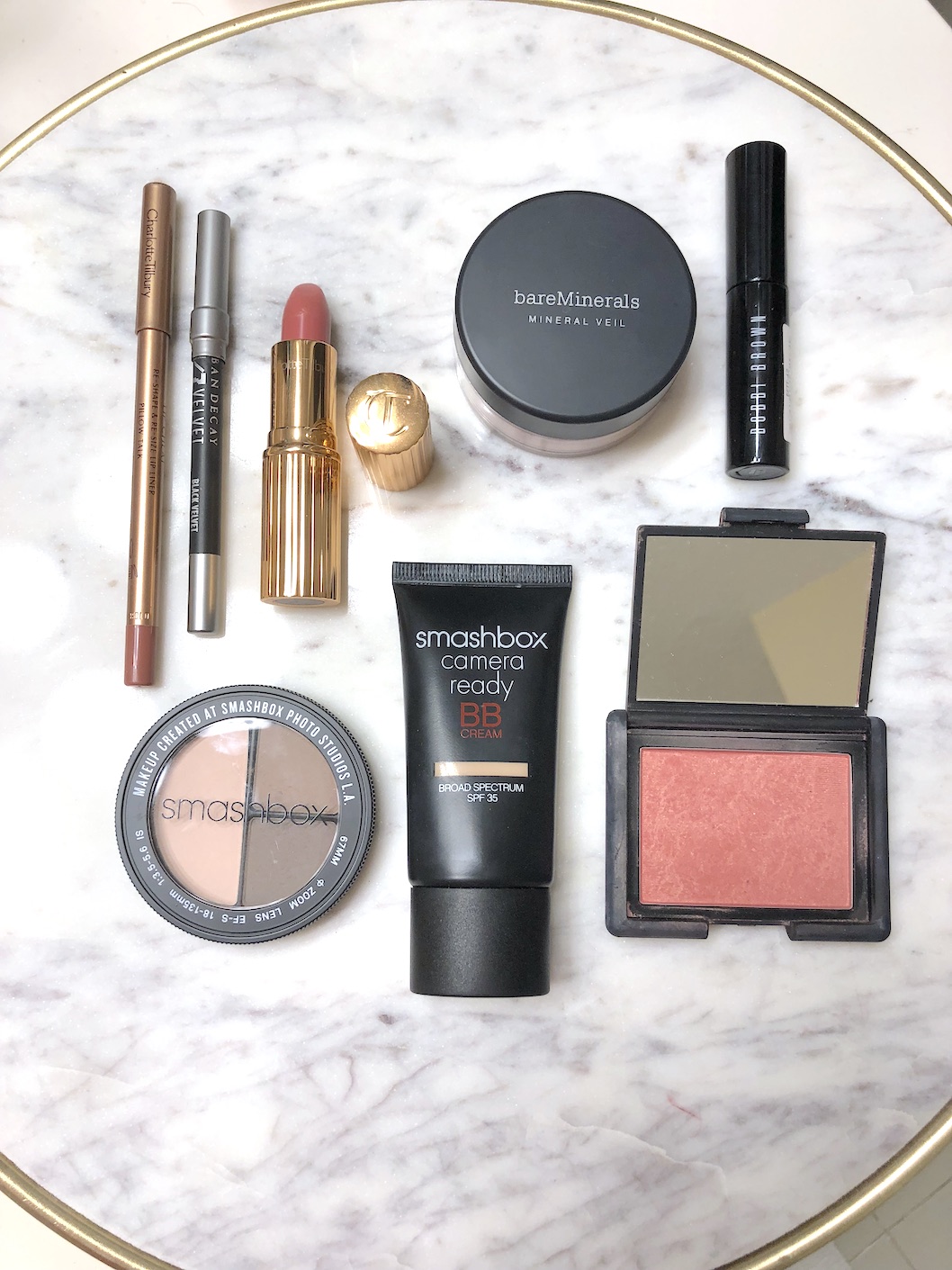 Whats In My Makeup Bag - Foundation, Eyeshadow, Blush, Lipcolor