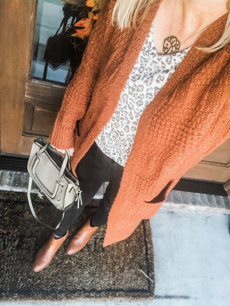 Instagram-Black-Friday-outfit-5