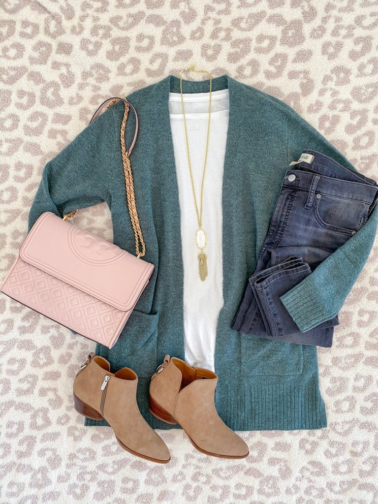 Instagram-Black-Friday-outfit-9