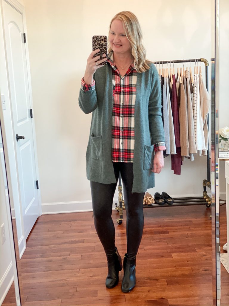 6-Ways-To-Wear-Faux-Leather-Leggings-plaid-shirt-cardigan-ankle-boots