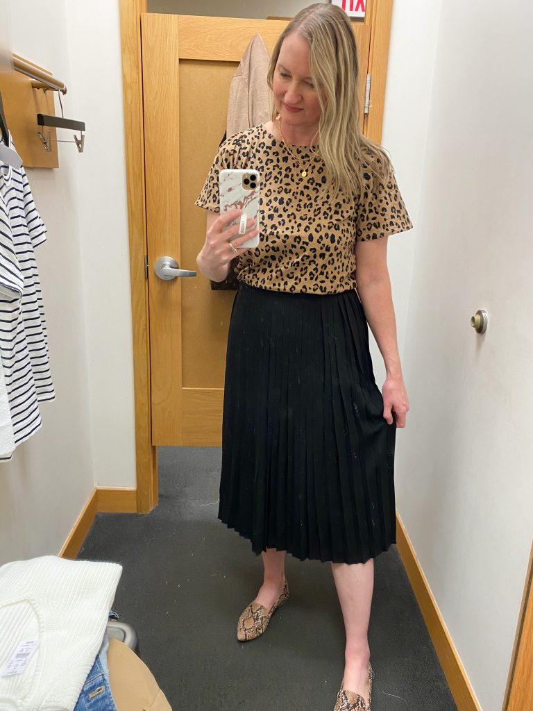 Try-On Session February 2021 - J Crew Factory leopard tee pleated skirt