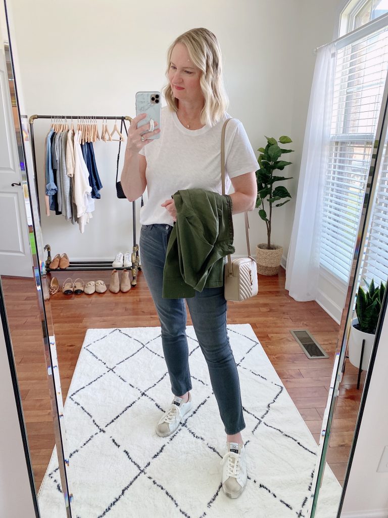 10-PIECE TRAVEL CAPSULE WARDROBE - WHAT I WORE DAY 1
