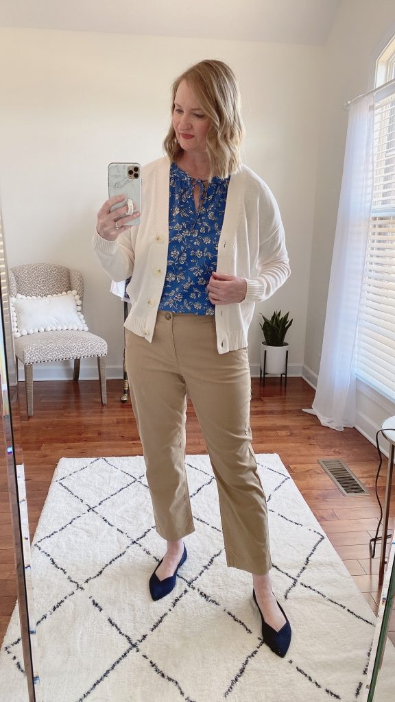 TRY-ON SESSION REVIEWS LOFT FEB 11 2022 - blue floral puff sleeve top khaki pants rothys navy flats cardigan